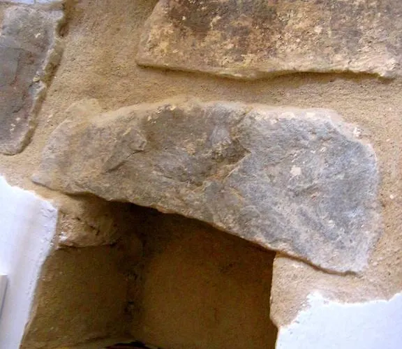 La Casina De Piedra Encanto - Parte Antigua De Caces