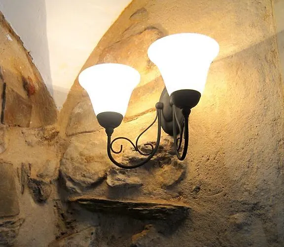 La Casina De Piedra Encanto - Parte Antigua De