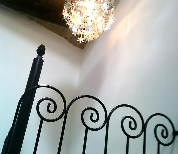 La Casina De Piedra Encanto - Parte Antigua De *